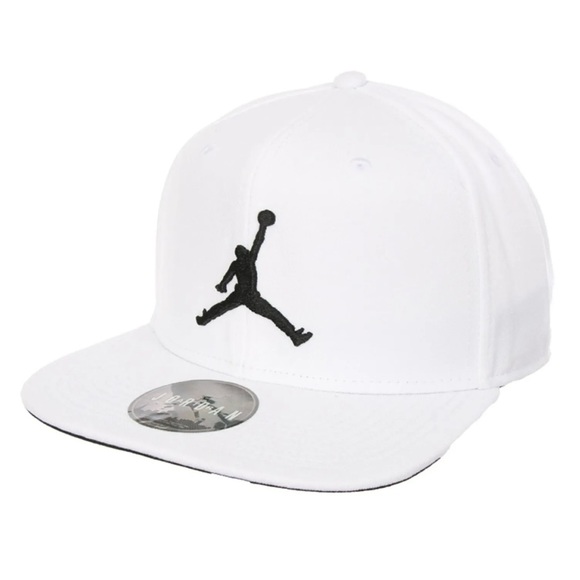 Jordan Other - Air Jordan Pro Jumpman Snapback Hat White & Black Logo Snapback NWT Clean